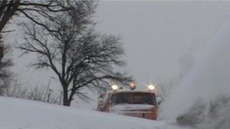 Над метър преспи на пътя Дуранкулак - Кардам  