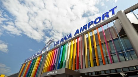 Посрещат официално първия полет от Абу Даби на Летище Варна