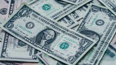 Китай отговори на Тръмп: Увеличи митата върху американските продукти до 84%