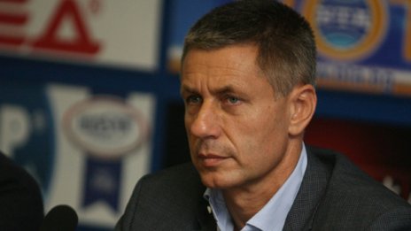 "Модена" подкрепи Радостин Стойчев след конфликт със звездата Нгапет