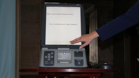 ЦИК наема 3000 машини за 7,5 млн. лева за евровота