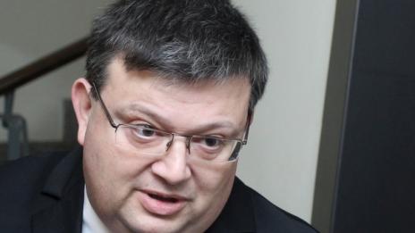 Прокуратурата изяснява коя болница първа е подала сигнала за битото бебе