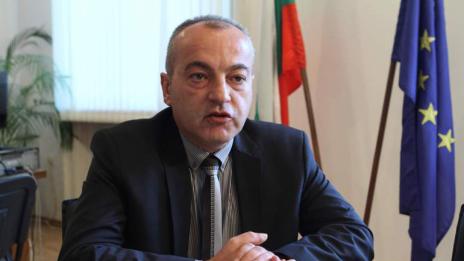 Министър: Младежи от бедни райони отказват 800 лв. заплата