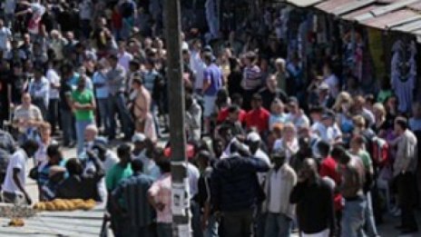 Убити и отвлечени при нападения в Нигерия