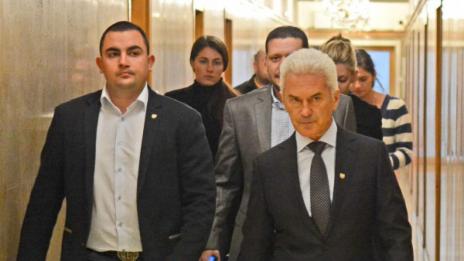 Сидеров засили и Цацаров, и Бъчварова към съда