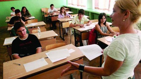 3000 учителски места остават незаети за 15 септември