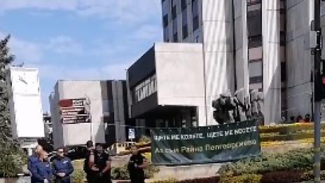 Разчистиха палатките от кръстовището пред общината във Варна