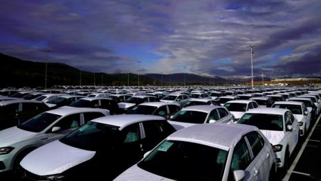 Продажбите на нови автомобили в ЕС бележат спад втори пореден месец
