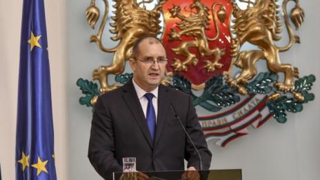 Радев: България да се въздържи относно кризата във Венецуела