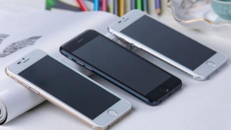 Митничари хванаха 1000 телефона iPhone менте  