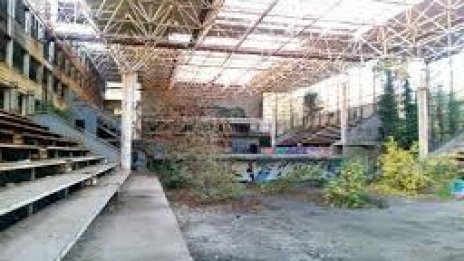 Николай Костадинов алармира: Държавен имот в „Бриз“ тъне в разруха, общината нехае (ВИДЕО)