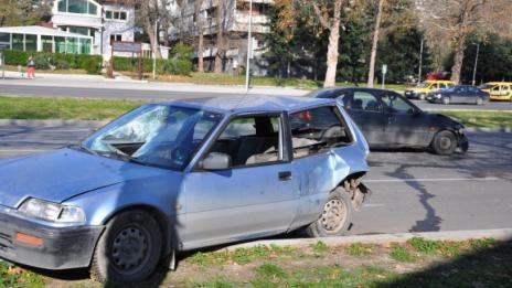 Трима души са в болница след катастрофи през почивните дни