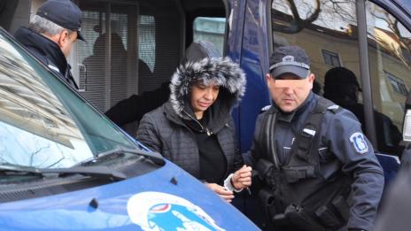 4 години и половина е присъдата за Анита Мейзер за две престъпления