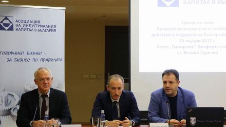 МОН ще подкрепя креативните учители и иновативното преподаване 