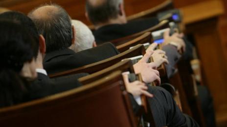 Актуализацията на бюджета мина с гласовете на 123-ма депутати
