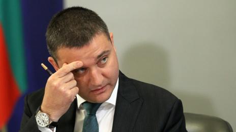 Очаква се постъпленията от Агенция "Митници"  да бъдат с над 2 млрд. повече от м.г.