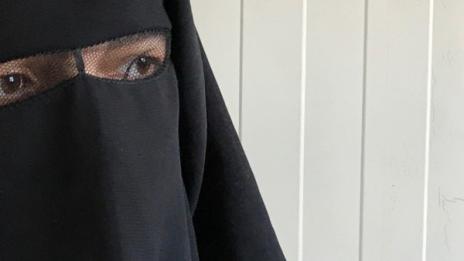 Германия репатрира от Сирия жена, заподозряна за член на ИД  