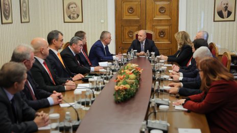 АПС ще приемат третия мандат 