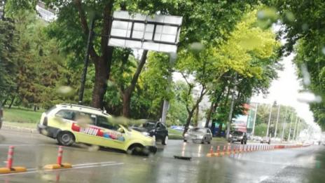 Такси пропадна на бул. "Сливница" във Варна