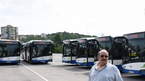 Търсят спешно шофьорки на автобуси във Варна