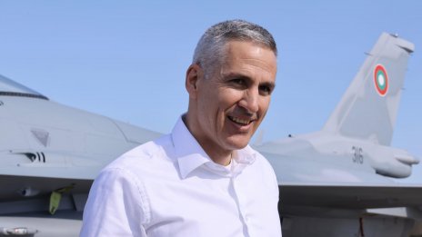 Андрей Гюров: Президентът Йотова трябва да свика КСНС