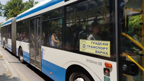 По-малко от 50% от варненски ученици имат безплатни карти за автобус