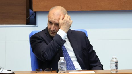 "Маркет Линкс": Доверието в кабинета "Радев" спада 