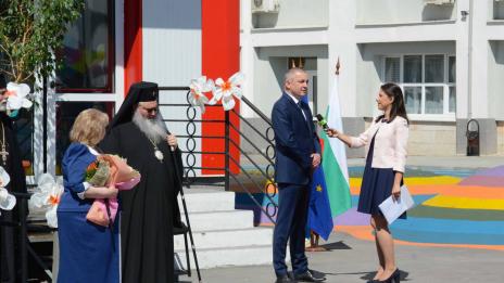 Портних: Нека ценим силата на словото и да го използваме разумно