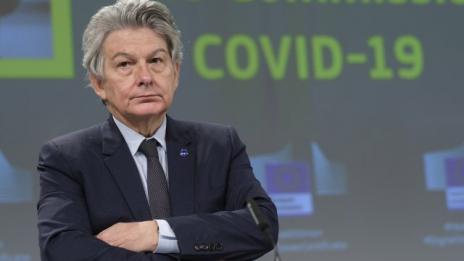 ЕК видя светлина в тунела: Достигаме колективен имунитет до средата юли?