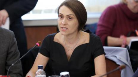 Подхванаха и тоалета на Гинка Върбакова