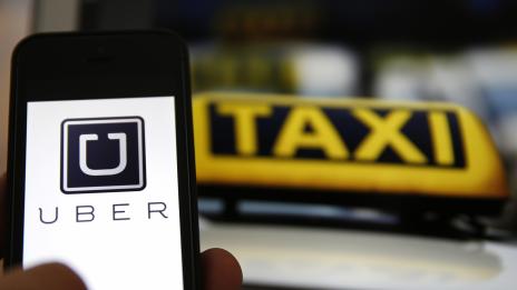 Uber изтегля екипа си за подкрепа на шофьорите от България