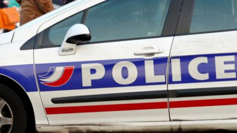 Предполагаем терорист задържан до военна база във Франция
