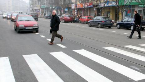 Пътната полиция ще проверява къде пресичат пешеходците
