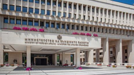 МВнР: Няма пострадали българи при самолетната катастрофа в Иран
