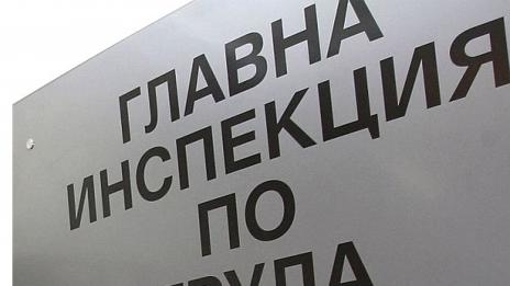 Отчетоха бум на наети в туризма непълнолетни във Варненско