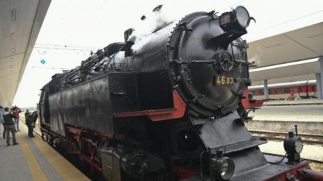  БДЖ с атракционен влак и на Гергьовден