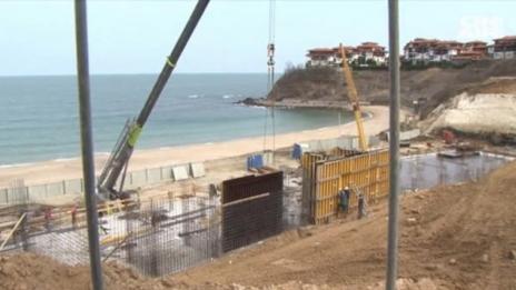Спреният строеж на Алепу си върви: Укрепване или комплекс? 