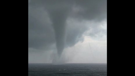 Воден смерч беше наблюдаван в района на Тюленово