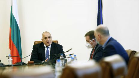 В 12 ч. днес България възобновява полетите от Великобритания