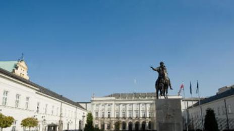 Протестиращи блокираха полския парламент