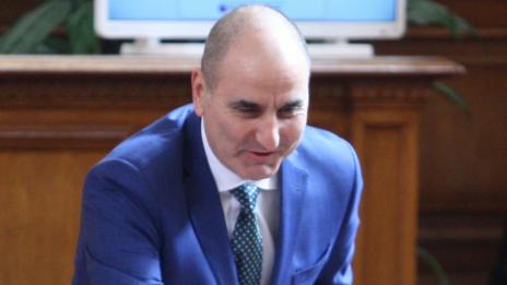 Цветан Цветанов определи коментарите за апартамента му като политическа атака