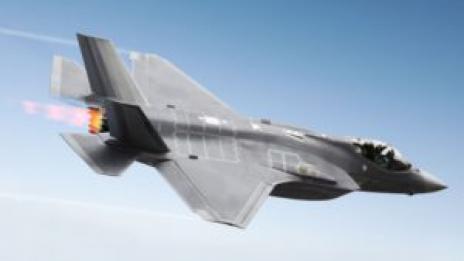 Американски сенатори предложиха блокиране на доставката на изтребители F-35 за Турция  