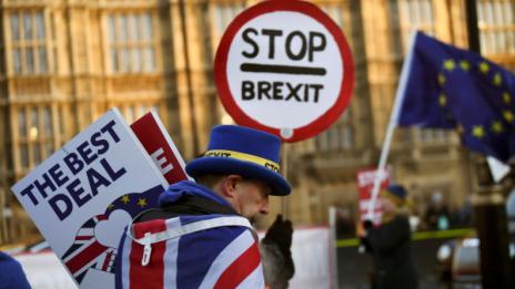 Как британци обръщат палачинката: Първо за Brexit, сега за ЕС  