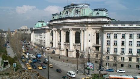 Драма в СУ: Студенти на бунт срещу скандален асистент