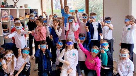 Хиляди деца във Варна се обучиха как да реагират при спешни ситуации