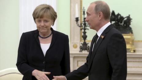 Путин е решен да подкопае Меркел в Европа