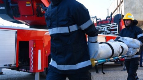 Двама загинаха при пожари за денонощие у нас 