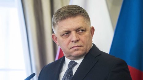 След покушението: Словашкият премиер е в стабилно, но много тежко състояние