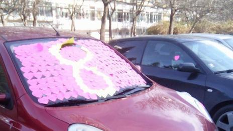 Варненка получи необичайна картичка за 8 март