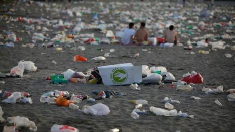 Войната срещу пластмасата: Ще успеем ли да се откажем от опаковките?
